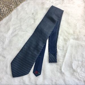 TOMMY HILLFIGER Classic Blue Silk Men's Tie Excellent Condition USA